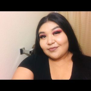 Meet your Posher, Corina